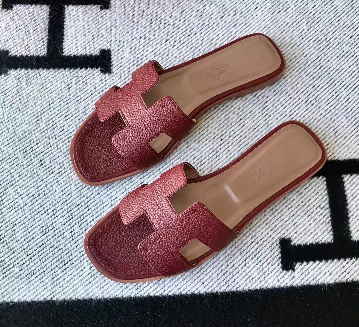 에르메스 올수공 오란 슬리퍼 샌들 토고 02